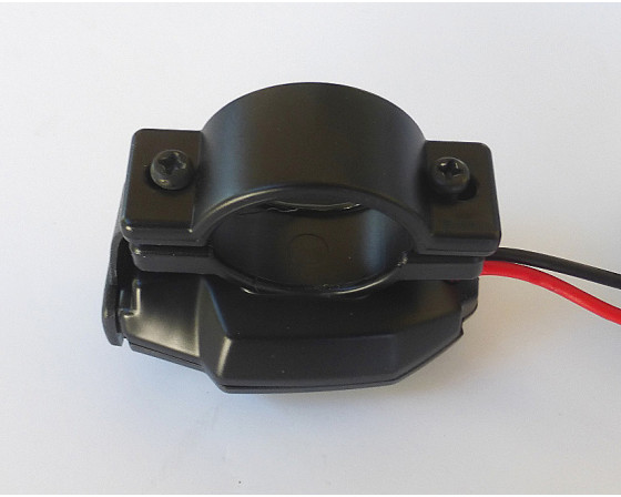 SUPPORT PRISE USB DE GUIDON ÉTANCHE POUR GUIDON Ø 22 ET 25.4 mm